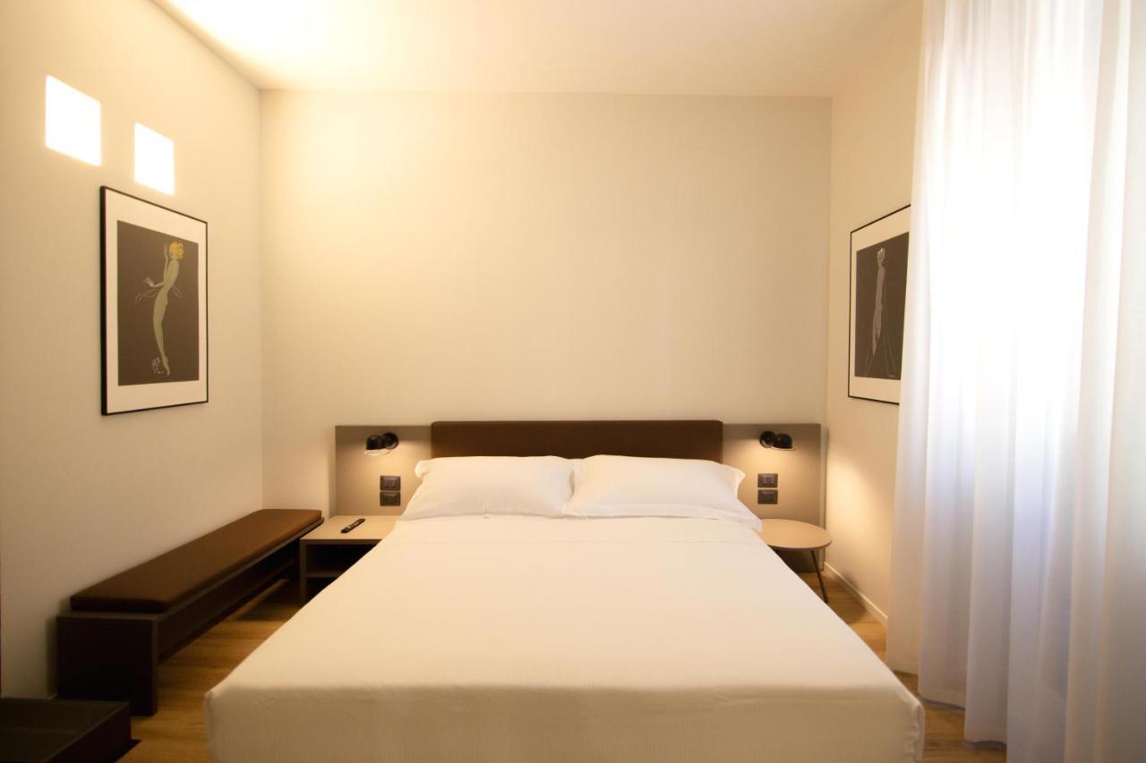 برينديسي Palazzo Bellocchi - Suites & Apartments المظهر الخارجي الصورة