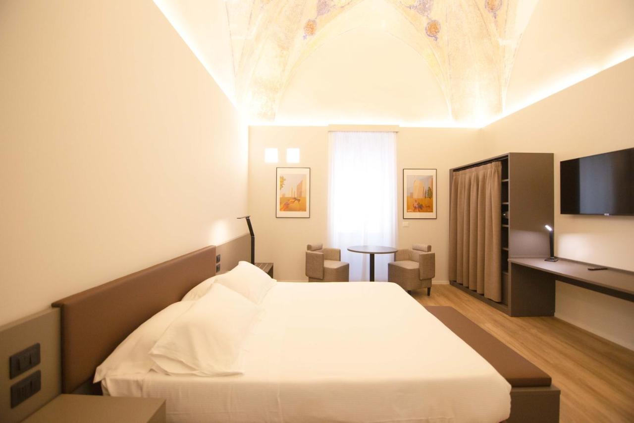 برينديسي Palazzo Bellocchi - Suites & Apartments المظهر الخارجي الصورة