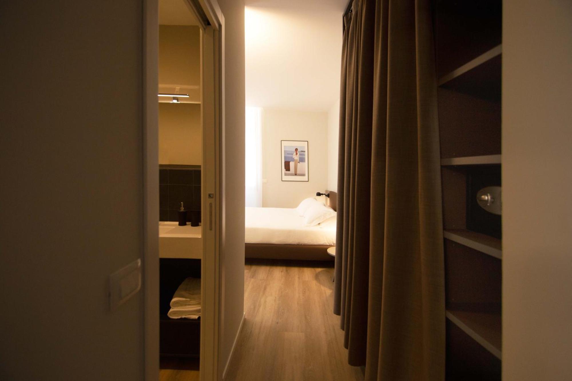 برينديسي Palazzo Bellocchi - Suites & Apartments الغرفة الصورة